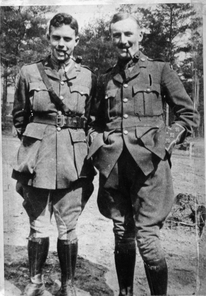 2 unidentified soldiers smoking pipes